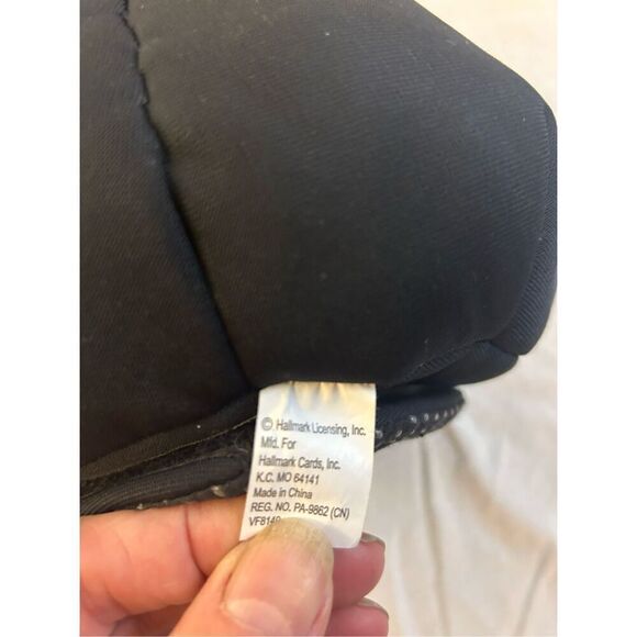 Hallmark Halloween Stew Witches Pot Decoration Sounds - Picture 4 of 4